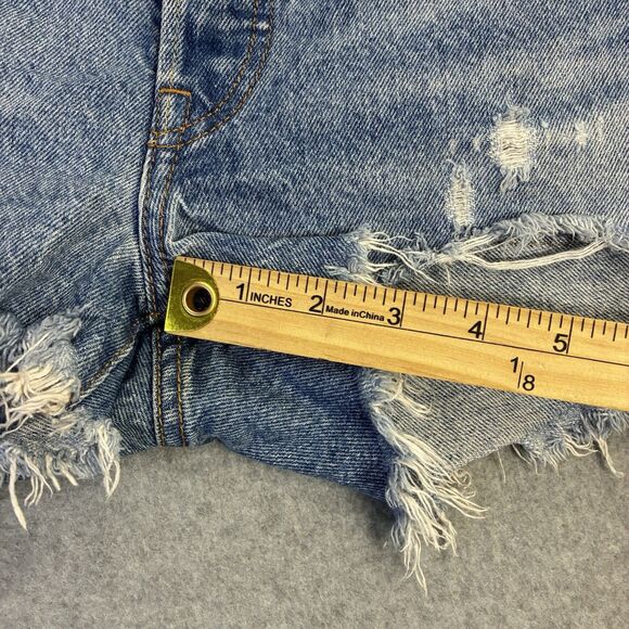 Women’s Levi’s Premium Distressed Denim Shorts High Rise Frayed Hem Size 6 - Picture 3 of 11